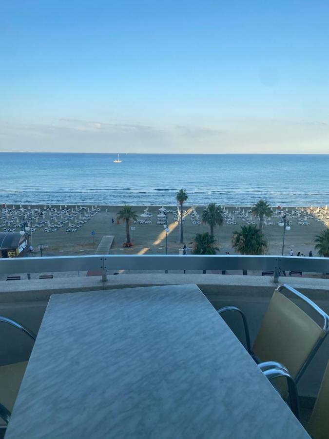 Alex Beach Apartment 31 Larnaca Exterior foto