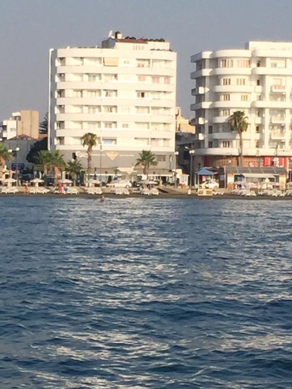 Alex Beach Apartment 31 Larnaca Exterior foto