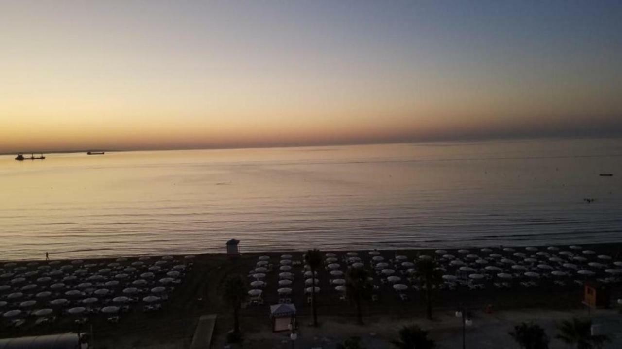 Alex Beach Apartment 31 Larnaca Exterior foto